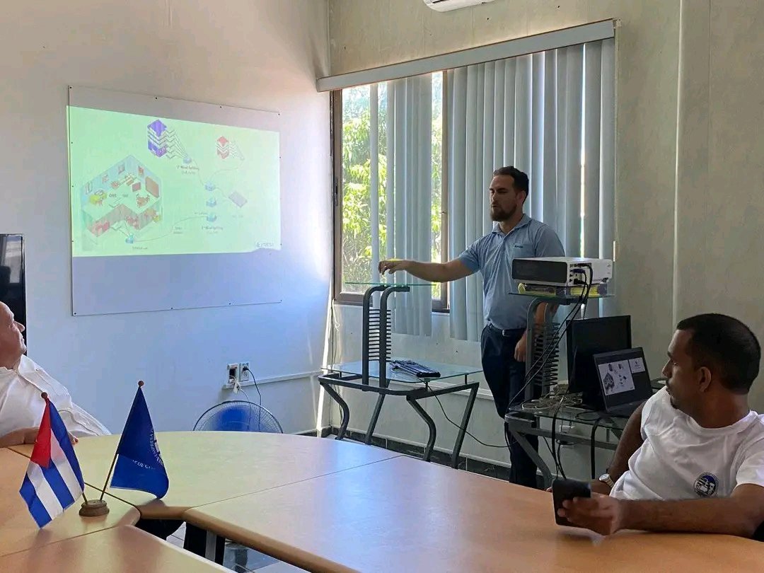 📞🛜 La delegación territorial de la Empresa de Telecomunicaciones de Cuba en Camagüey recibió y ofreció un recorrido a estudiantes de la Universidad de Camagüey Ignacio Agramonte Loynaz.

#ETECSA #FEU #UJC #OrgulloUC