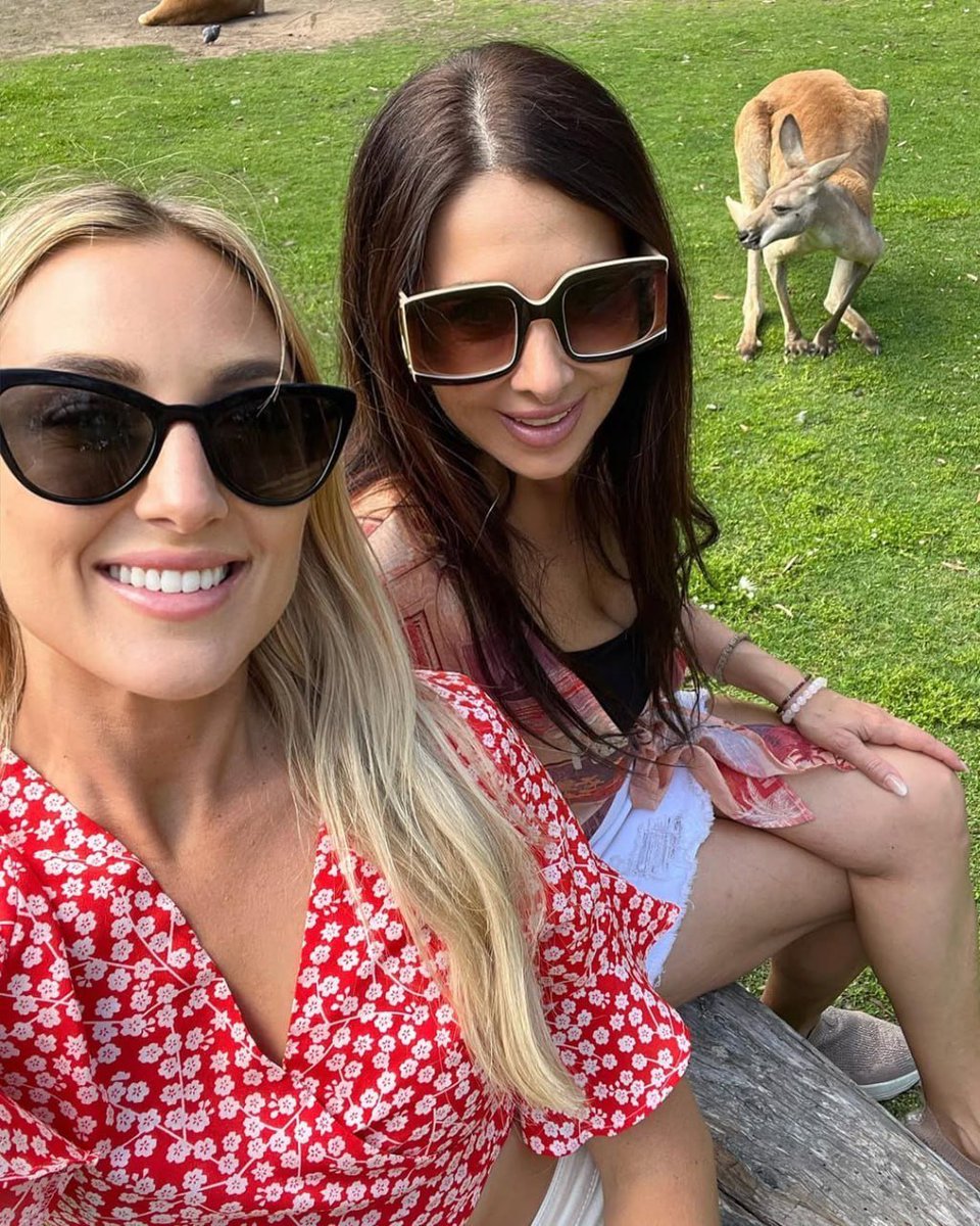 C_Amira_B's tweet photo. Spent an inspiring day on Australia’s stunning Gold Coast with the Yugambeh people—known as the “people of the sea.” 🌊
✔️ Cuddled a dozing kangaroo 🤍
✔️ Shared stories, rhythms, and traditions with the land’s First Nations custodians 🪃🎶
✔️ Came away with a renewed reverence for Country and its living spirit.
If you ever visit, begin by listening, walk with care, and let the coastal breeze carry the wisdom back with you. ✨
#GoldCoastMagic  #YugambehCountry  #FirstNationsVoices  #KangarooEncounter  #MindfulTravel