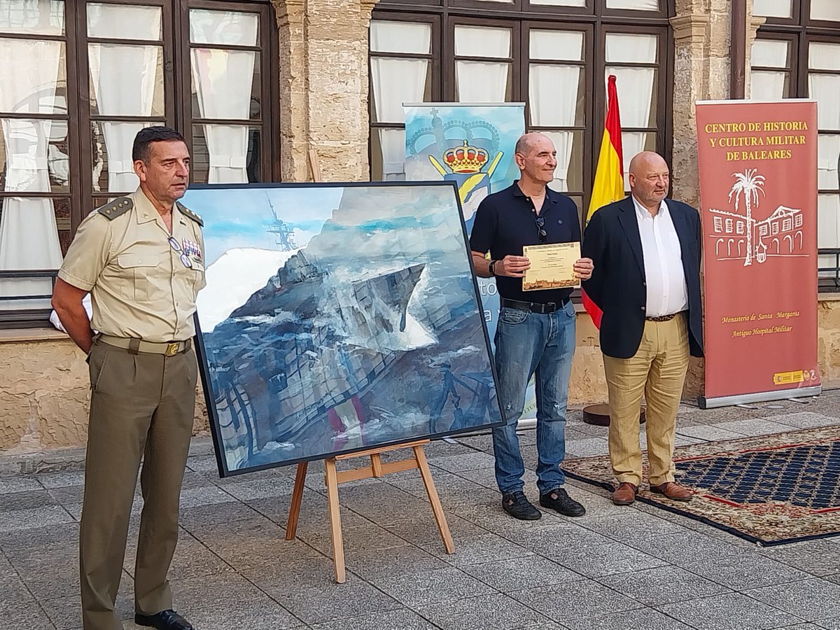 COMGEBAL_ET's tweet photo. El cuadro "Desafío", ganador del X CERTAMEN DE PINTURA DE TEMÁTICA MILITAR, organizado por el #CHCMBAL en el Claustro de Santa Margarita (C/San Miguel) @IHyCM_ET #CulturaMilitar @MCANA_ET #COMGEBAL_ET https://t.co/SVUiUMQspW