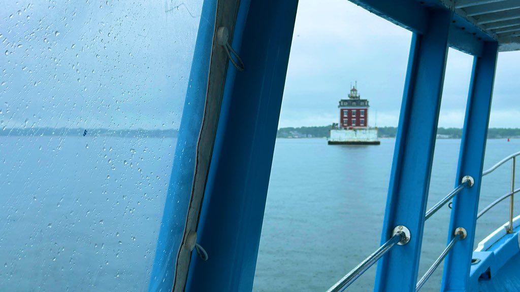 Today it’s aquaculture not agriculture. With <a href="/NASDAnews/">NASDA</a> in #CT. I learned Spider Crabs 🦀 can 🤏 pinch. 🤣 This research vessel 🚢 hosts thousands of visitors each year bringing awareness to what’s living in the water. 💦