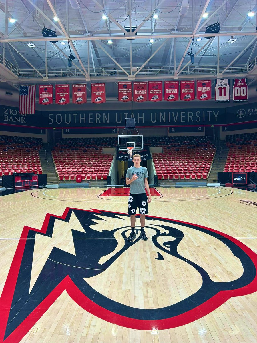EastonGardner18's tweet image. Had a Great Time Visiting @SUUBasketball!Thank you @CoachRobJeter For The Hospitality! Looking Forward To Being Back⭐️