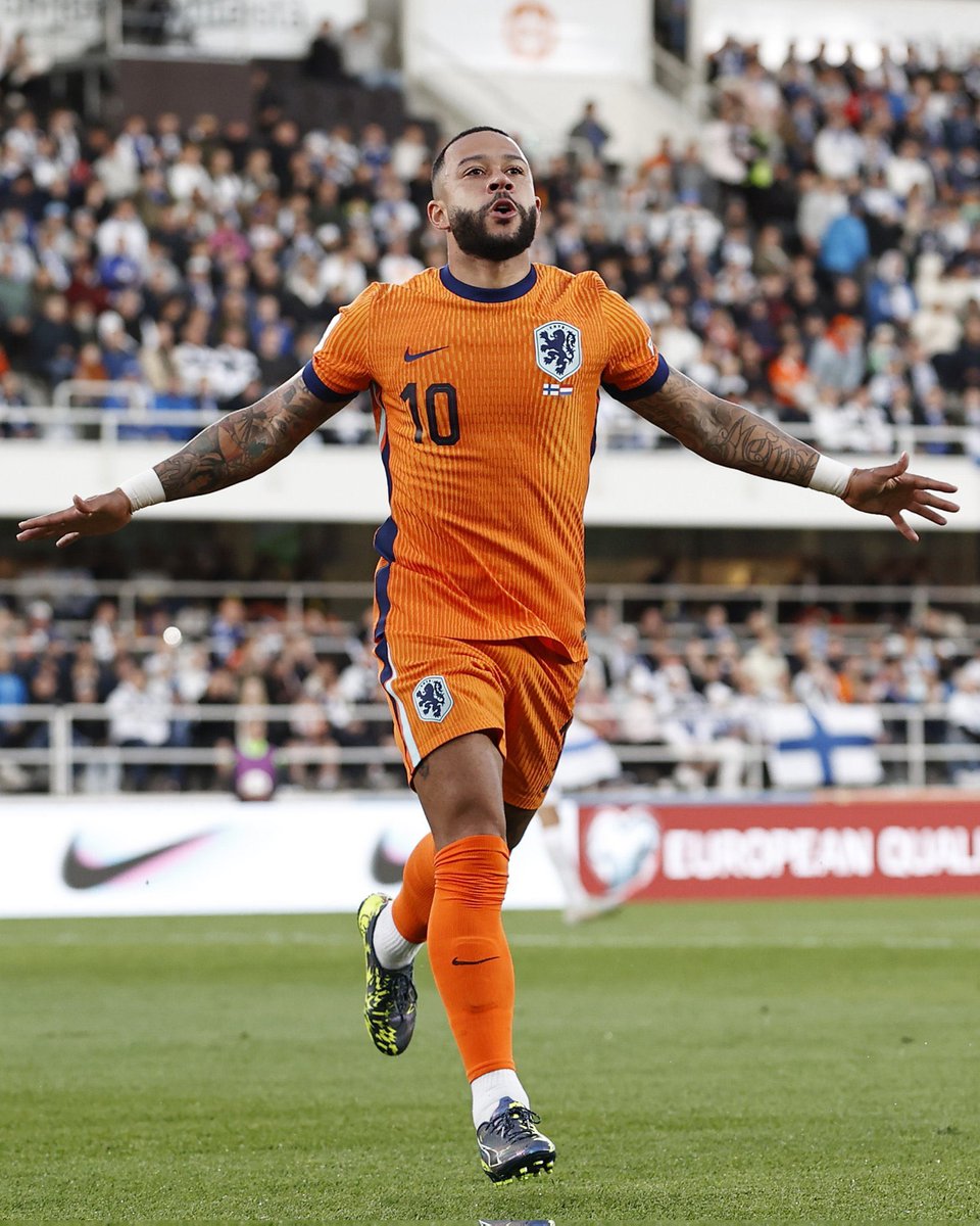 DataFutebol's tweet image. HISTÓRICO! 🤯🇳🇱

Memphis Depay, chegou na marca dos 50 Gols com a camisa da Holanda, e se tornou junto com o Van Persie, o MAIOR ARTILHEIRO DA HISTÓRIA DA HOLANDA!