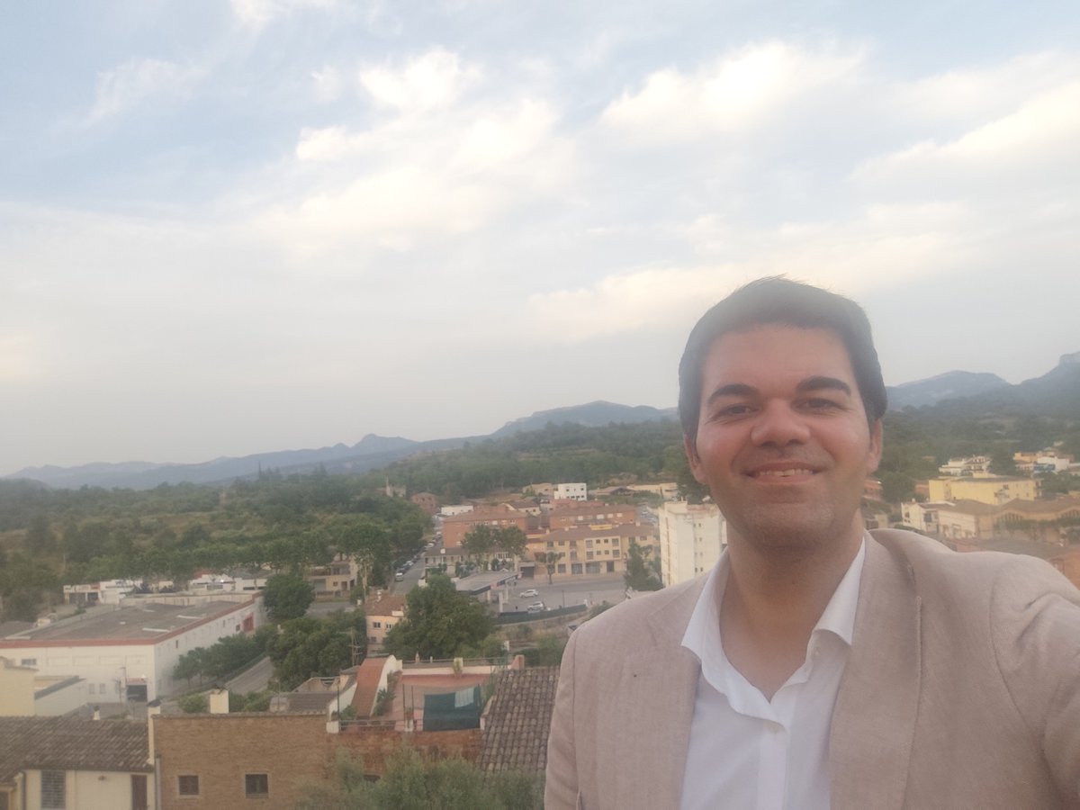 Benito Torrecillas (@bentorbae) on Twitter photo Vistas desde el Castillo de Falset. Vistas desde el Castillo de Falset.