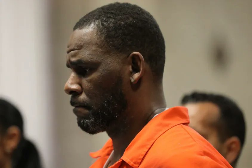 Courtroom contemplation: A serious moment as R. Kelly faces allegations of a murder plot.