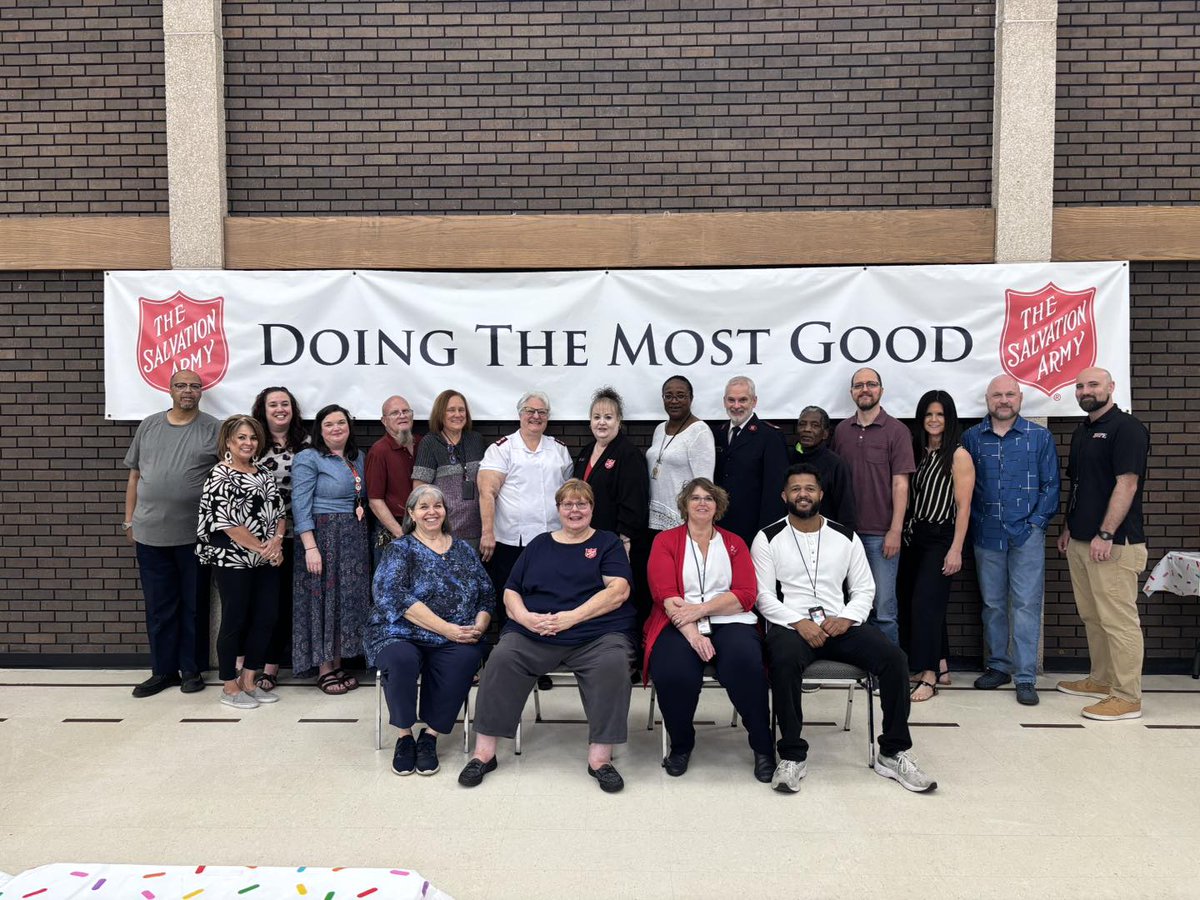 salvationarmyks's tweet image. Today we surprised Jami Scott, our Director of Social Services, to celebrate 30 years with The Salvation Army! Staff, volunteers, partners, and loved ones joined in to honor her incredible service to our community. Thank you, Jami! #30YearsOfService #SalvationArmyKS