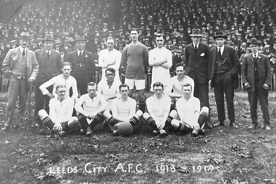 RabidRobo's tweet image. Time for a new Patreon post...!

 And if you like or hate #LeedsUnited you&apos;ll probably know some of this story...

patreon.com/posts/13117106…