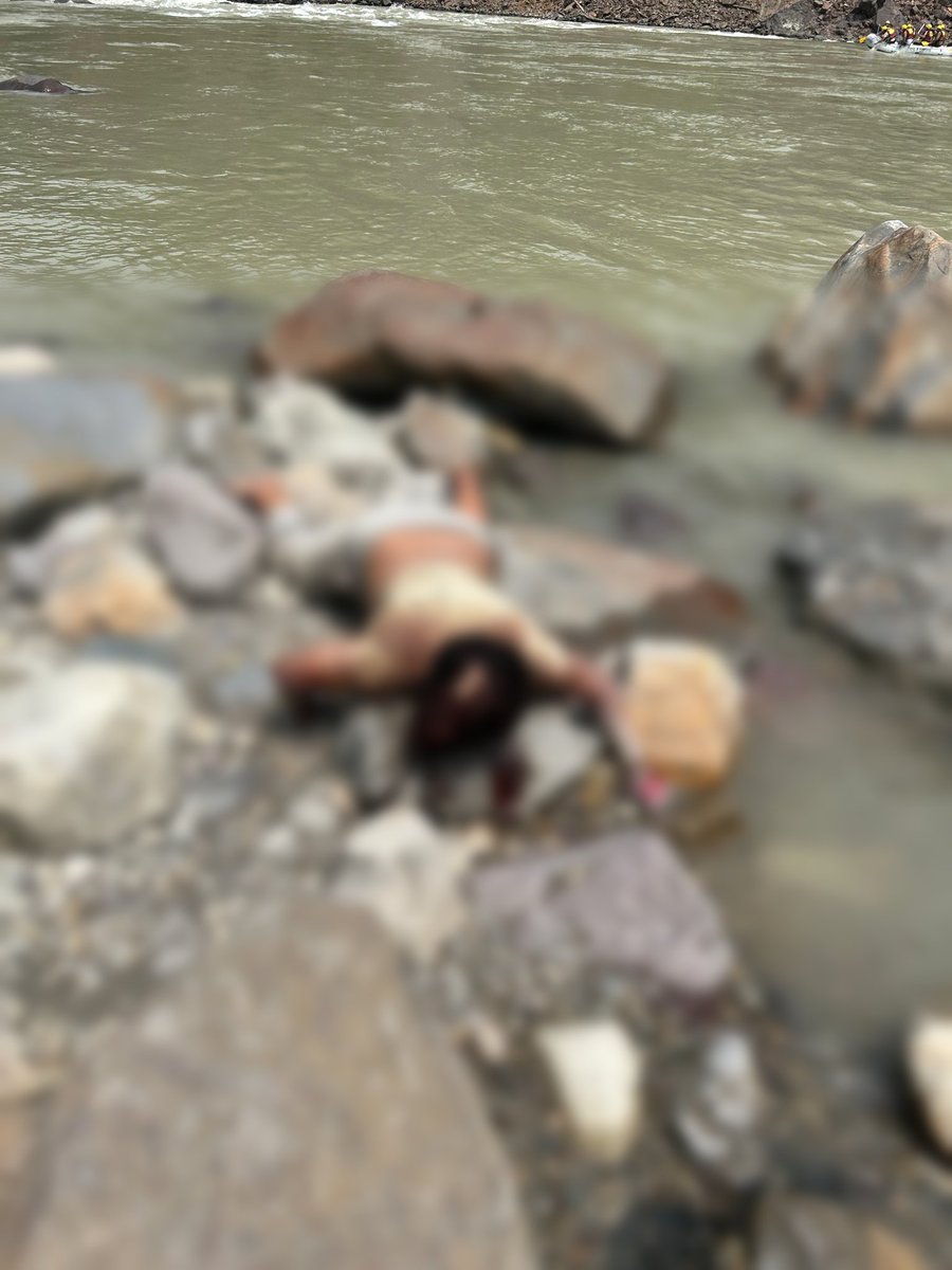 Incognito (@incognito_qfs) on Twitter photo Rosmita Hojai from Assam went missing in Delhi on June 5, 2025, while going to an RRB exam.
She was later found dead in Pauri Garhwal District, Uttarakhand.
#JusticeForRosmitaHojai
Please investigate this matter
<a href="/pushkardhami/">Pushkar Singh Dhami</a> <a href="/assampolice/">Assam Police</a> <a href="/himantabiswa/">Himanta Biswa Sarma</a> <a href="/uttarakhandcops/">Uttarakhand Police</a> Rosmita Hojai from Assam went missing in Delhi on June 5, 2025, while going to an RRB exam.
She was later found dead in Pauri Garhwal District, Uttarakhand.
#JusticeForRosmitaHojai
Please investigate this matter
<a href="/pushkardhami/">Pushkar Singh Dhami</a> <a href="/assampolice/">Assam Police</a> <a href="/himantabiswa/">Himanta Biswa Sarma</a> <a href="/uttarakhandcops/">Uttarakhand Police</a>