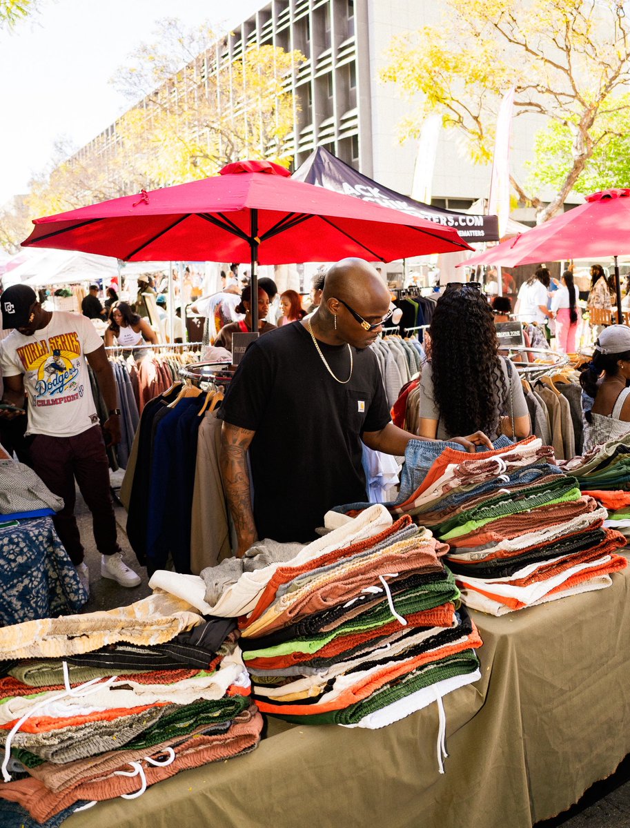 blackxtheblock's tweet image. 5 MORE DAYS!!! 🎶🎉🛍️ Black on the Block Juneteenth Festival is going down THIS Sunday, June 15th!! Nothing but good food, good people, and even better energy. You comin’ or what? 👀