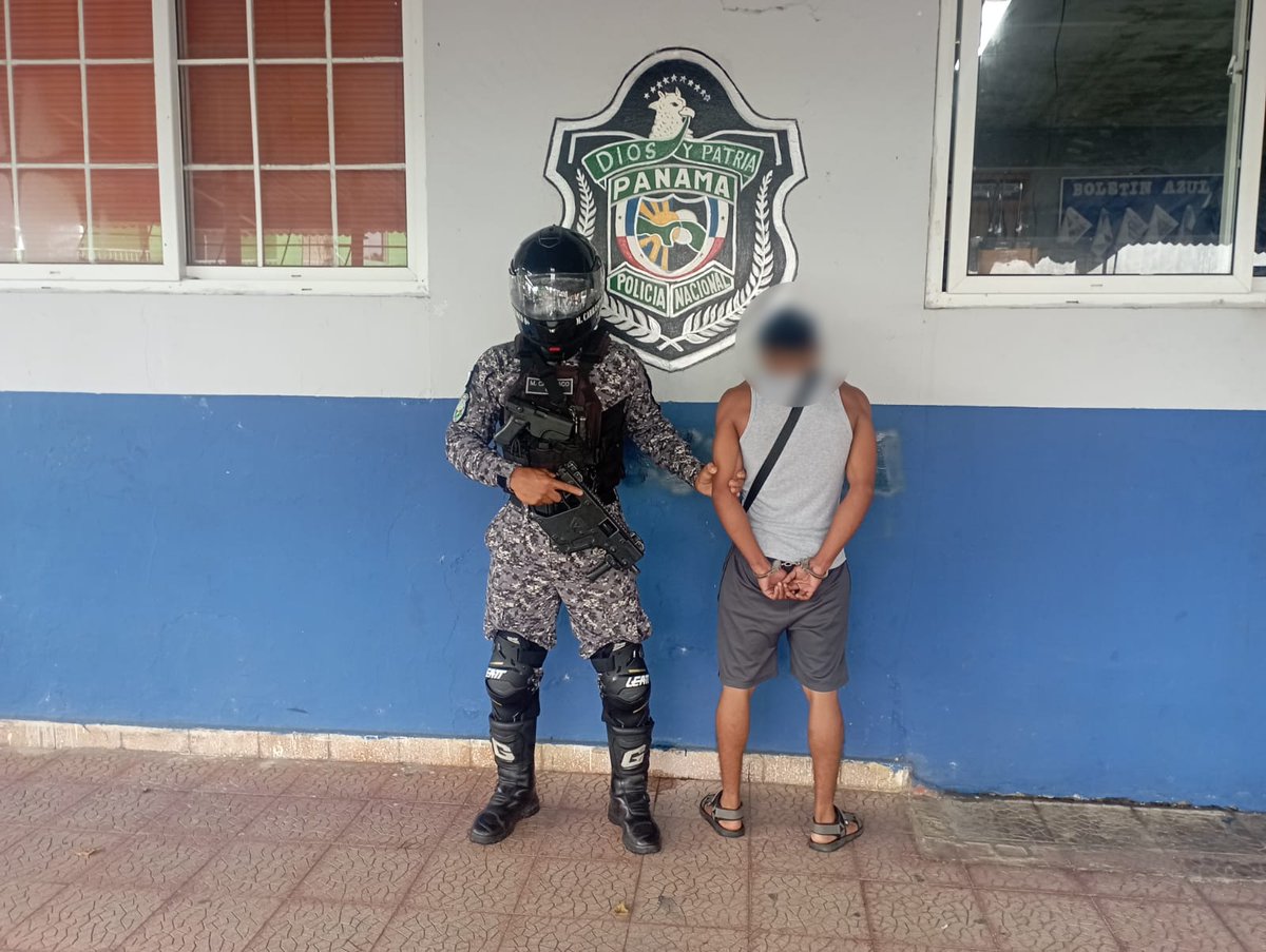 Mediante operativos en Veracruz, aprehendimos a una persona quien presuntamente quebrantó una medida cautelar por el delito posesión de arma de fuego. #SinTregua