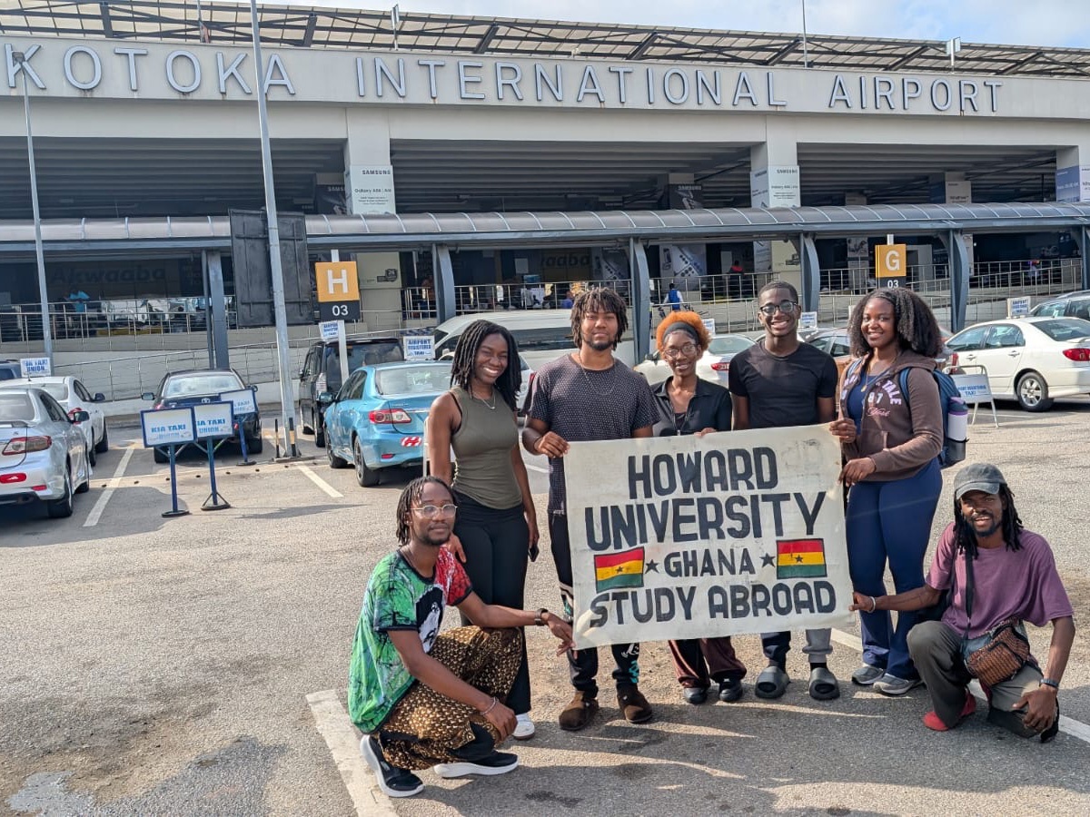 HU Center for African Studies (@hucenterafrica) on Twitter photo The Center for African Studies has awarded $190,000 in summer Foreign Language and Area Studies (FLAS) fellowships to a record 20 undergraduate students to study African languages and cultures in four countries in Summer 2025... read more... cfas.howard.edu/articles/cente…
#HowardAfrica The Center for African Studies has awarded $190,000 in summer Foreign Language and Area Studies (FLAS) fellowships to a record 20 undergraduate students to study African languages and cultures in four countries in Summer 2025... read more... cfas.howard.edu/articles/cente…
#HowardAfrica
