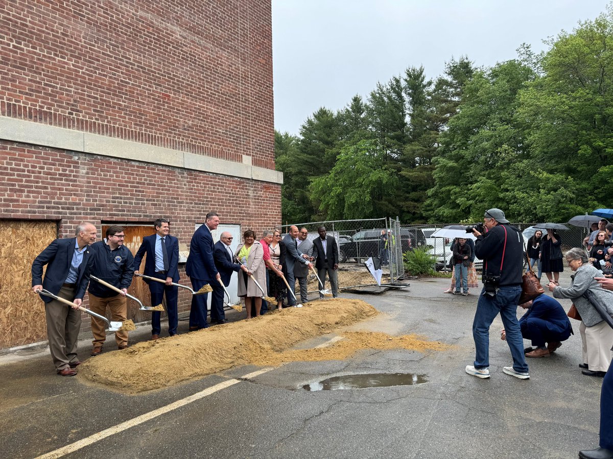 MassDevelopment (@massdev) on Twitter photo Capstone Communities & MPZ Development have broken ground on the redevelopment of the historic Baldwinville Elementary School, bringing 54 new apartments to #TempletonMA! Our Prez & CEO Navjeet Bal celebrated today with <a href="/MA_EOHLC/">Secretary Ed Augustus Jr.</a> Secretary Augustus & state & local leaders. Capstone Communities & MPZ Development have broken ground on the redevelopment of the historic Baldwinville Elementary School, bringing 54 new apartments to #TempletonMA! Our Prez & CEO Navjeet Bal celebrated today with <a href="/MA_EOHLC/">Secretary Ed Augustus Jr.</a> Secretary Augustus & state & local leaders.