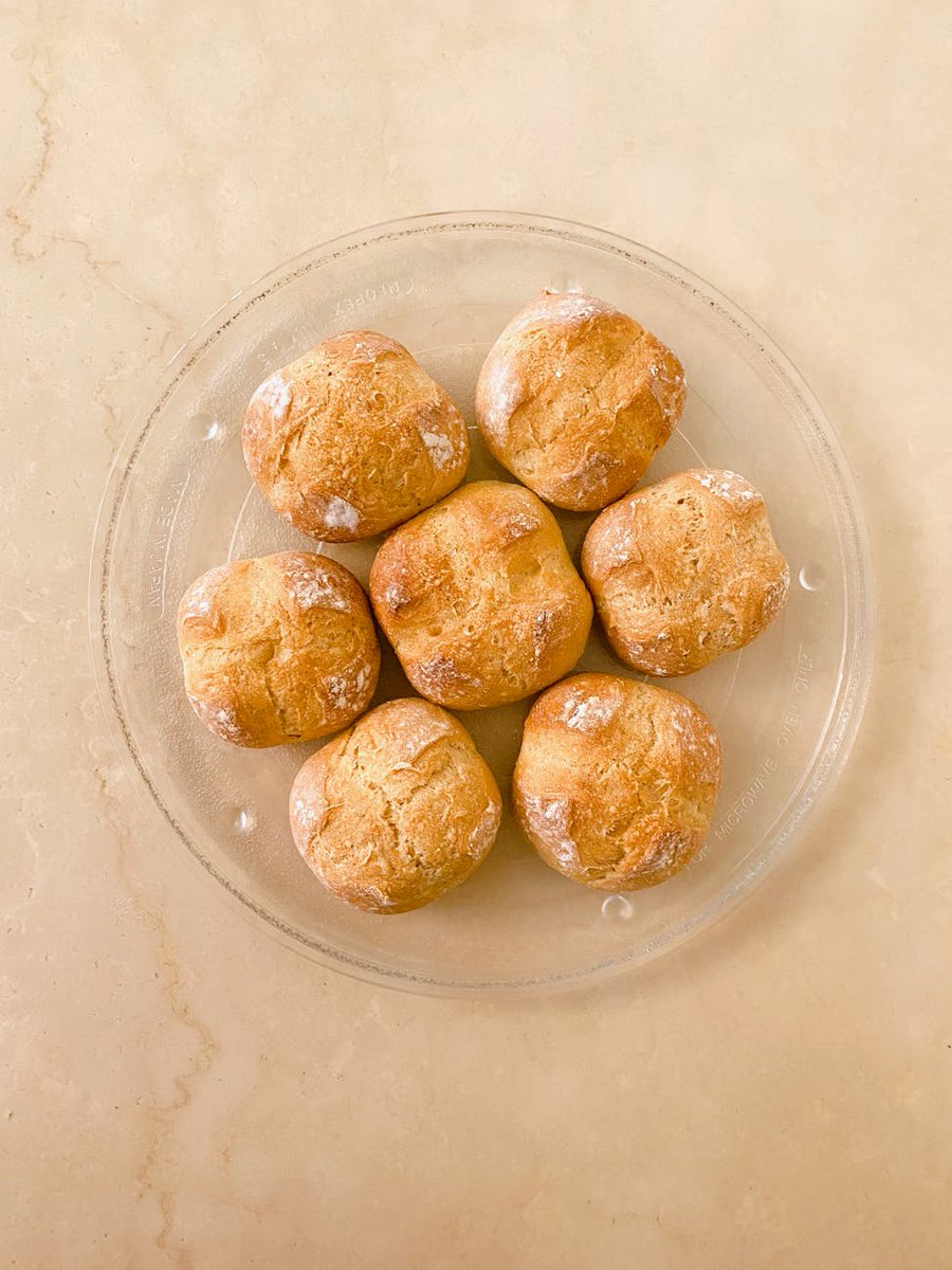 Felicia66041829's tweet image. Just baked a crusty sourdough with that perfect tangy flavor!��✨Nothing beats the smell of fresh bread. Check out local flour mills for the best results. #ArtisanalBreadMaking #SourdoughLove #BakeYourOwn