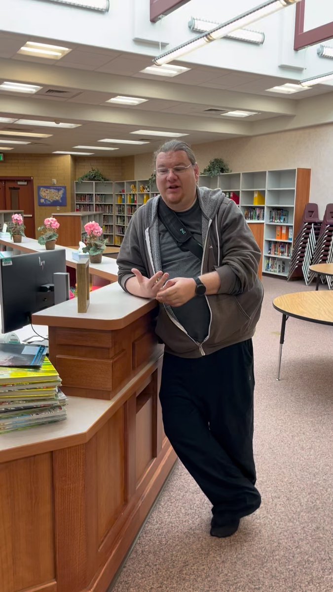 “I don’t have students that are just sitting there stuck.”

Matt Jenkins teaches 3rd grade at @riverviewelementary . He’s utilized some of our favorite student Spaces to help our younger learners.

1️⃣ Chat with a Book Character! One of the best tools to bring learning to life.
