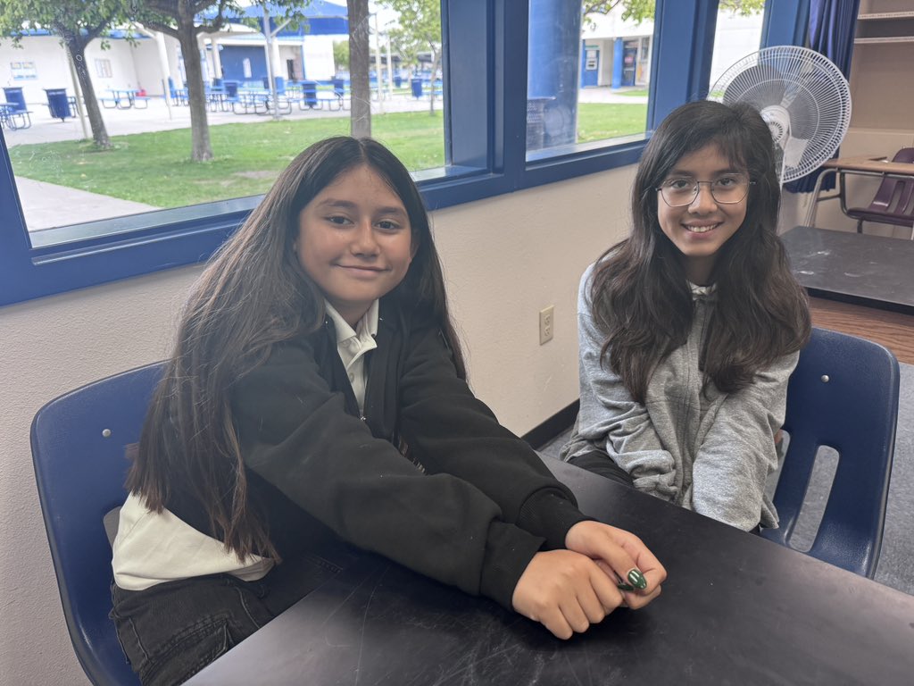 zjgalvan's tweet image. It’s a 💙🙌🏽⭐️ SUHSD Summer Academies week one at ALL our schools! ☀️📚🙌🏽

This lesson- Teaching incoming 7th graders about building 🚀 ! They are preparing for their time here and getting super excited about middle school!

It sure is a #GreatDay in the @SUHSDofficial!

From