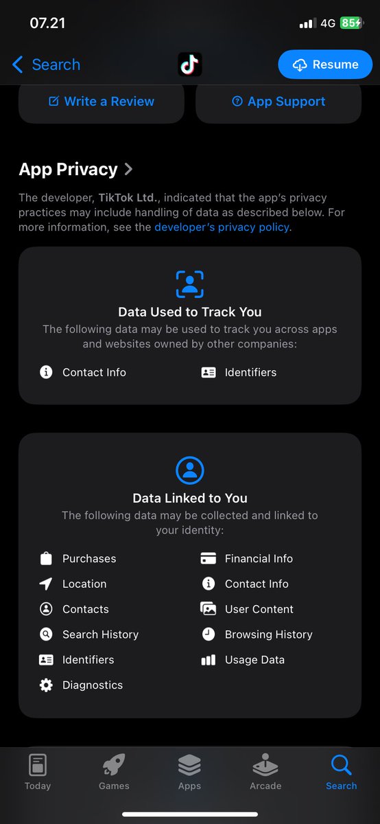 Lforloved's tweet photo. Tiktok kalian juga yang versi ini enggak si? Setiap klik link tiktok yang di share di WA pasti nyuruh ke appstore buat download ini. Galau banget :(( https://t.co/58ZM2ODIDT