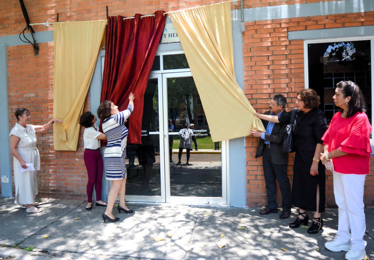 Conexión Cinvestav (@conexioncinves) on Twitter photo A 90 años de su nacimiento, el <a href="/CinvestavIra/">Cinvestav Irapuato</a> rindió homenaje a José Ruiz Herrera, pionero de la microbiología y maestro de generaciones.
Hoy, un aula lleva su nombre.
Un legado que sigue transformando vidas. 🧬
conexion.cinvestav.mx/Publicaciones/…
#Cinvestav #HomenajeCientífico A 90 años de su nacimiento, el <a href="/CinvestavIra/">Cinvestav Irapuato</a> rindió homenaje a José Ruiz Herrera, pionero de la microbiología y maestro de generaciones.
Hoy, un aula lleva su nombre.
Un legado que sigue transformando vidas. 🧬
conexion.cinvestav.mx/Publicaciones/…
#Cinvestav #HomenajeCientífico