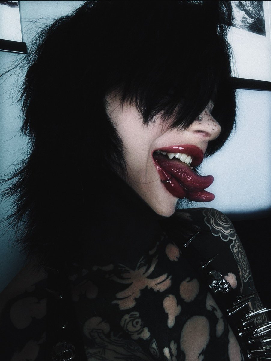 comeovwhenursober tweet media