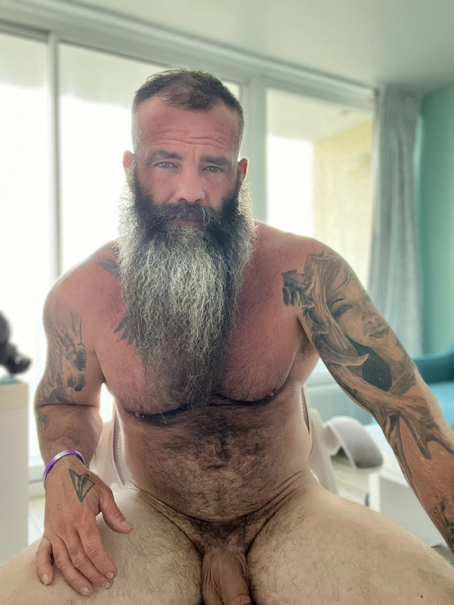 Waiting for company in Folly beach,SC. Who is close?