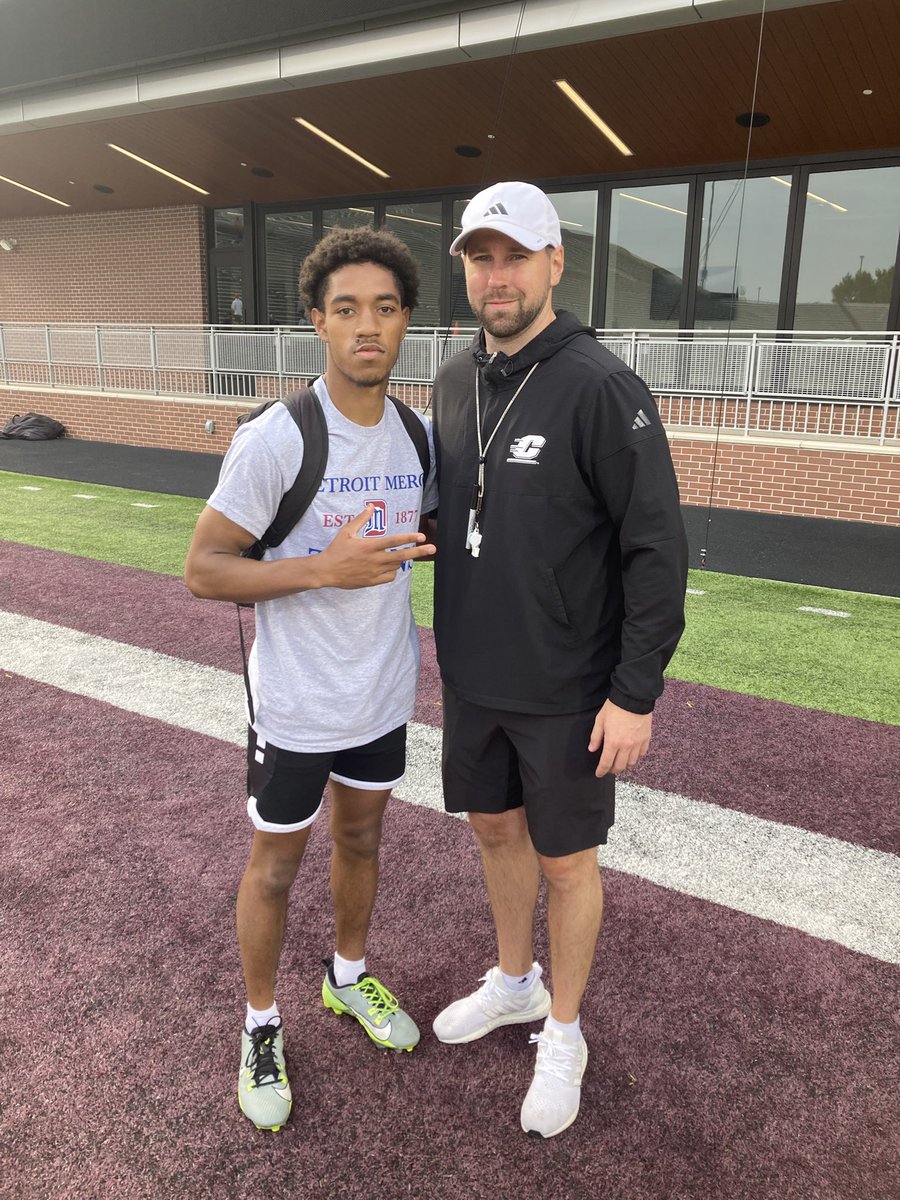 TaiPickett2026's tweet photo. Took the invite and the day to at the @CMU_Football prospect camp.
@coachdfulton 
@CoachDukes_ https://t.co/Lf6rL1wRny