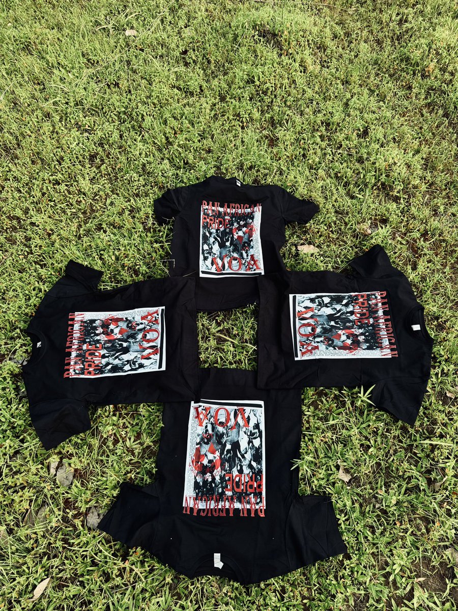 benzgadpharas01's tweet photo. PAN-AFRICAN PRIDE BLACK T-SHIRT IS NOW AVAILABLE IN STOCK, SEND A DM TO PURCHASE YOURS NOW 🛍️🛒

#clothings #streetwear #culture #VOAClothings #fashion https://t.co/pGlvHHiKWE