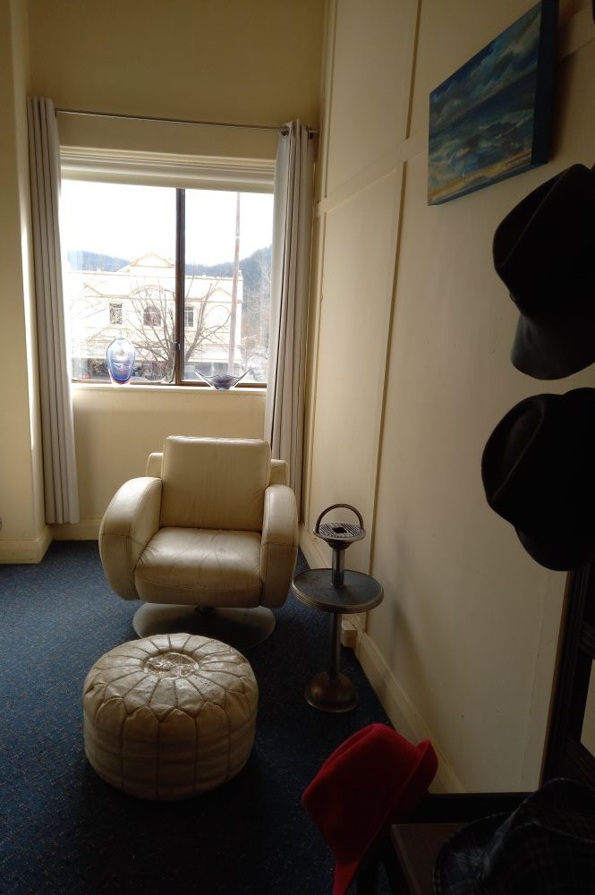 David_J_Harley's tweet image. Need to get a bookshelf, but my reading nook is rather cosy, especially when the sun shines.