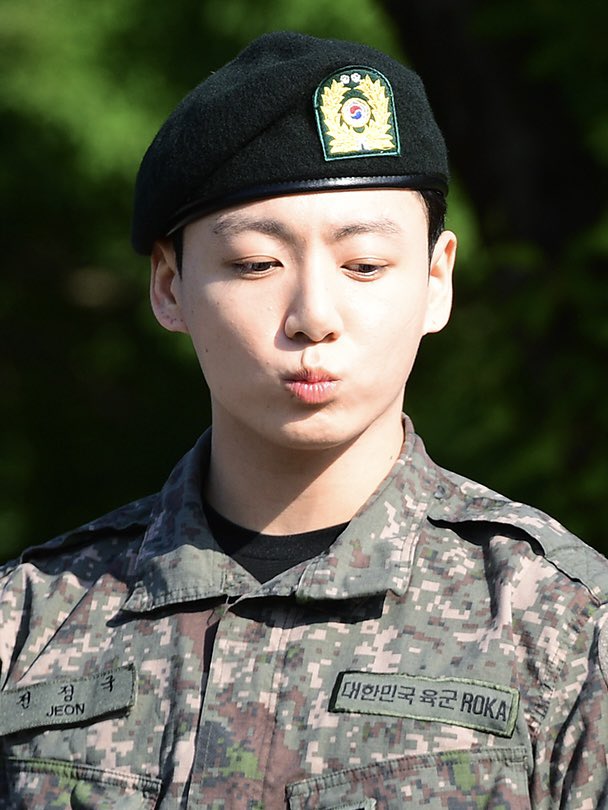 jikookhour's tweet image. 🌸