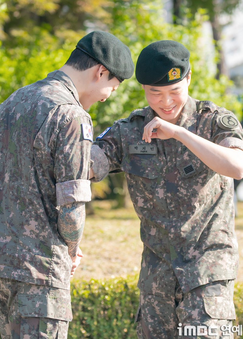 ジミンちゃん🐥グク🐰
おかえりなさいー！
お疲れ様でした☺️
ふたり、かわいいね🥰