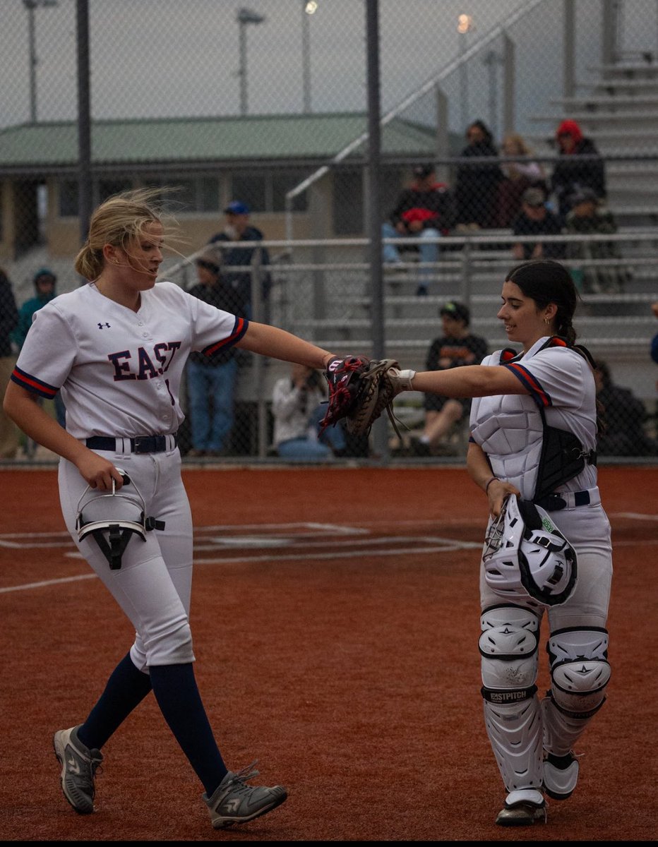 Olathe East Softball tweet media