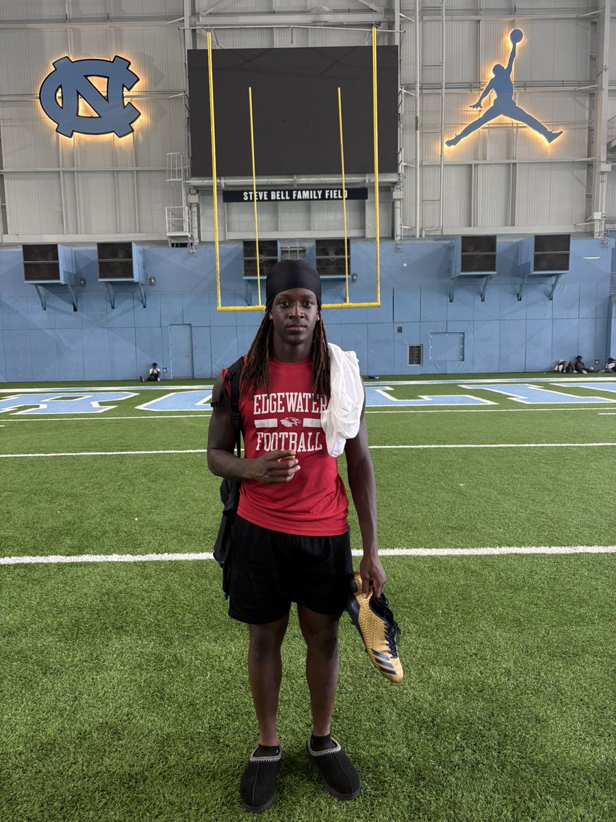 Damian_Moore7's tweet image. Greatful to compete at @UNCFootball and learn from @Ballhawk__8 and rest of the staff
@TommyWhitted @coachpsb