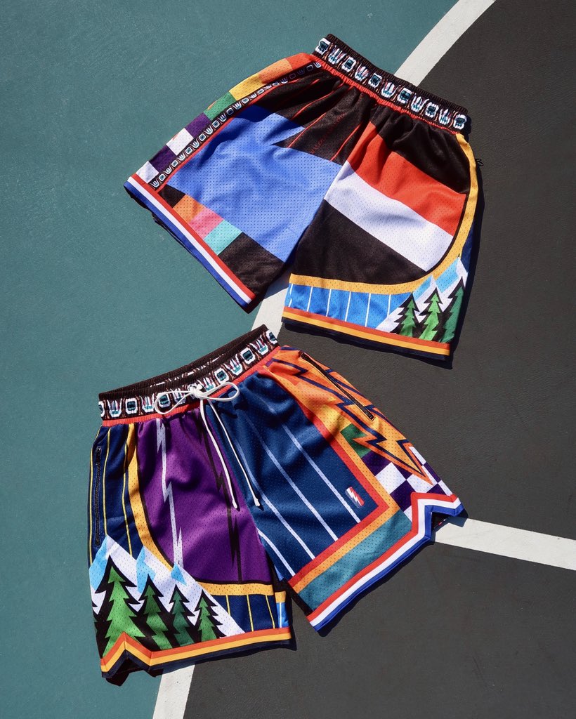 collect__select's tweet photo. WHAT THE 1.5s ⁉️ mini capsule collection ONLINE THIS SATURDAY @ 9AM PT on both https://t.co/CpkTOJq1EI &amp; https://t.co/em0Bg8Ov8f in limited quantities. Sign up here for access: https://t.co/dT4H7o6MqE https://t.co/b7RxL0HnRv