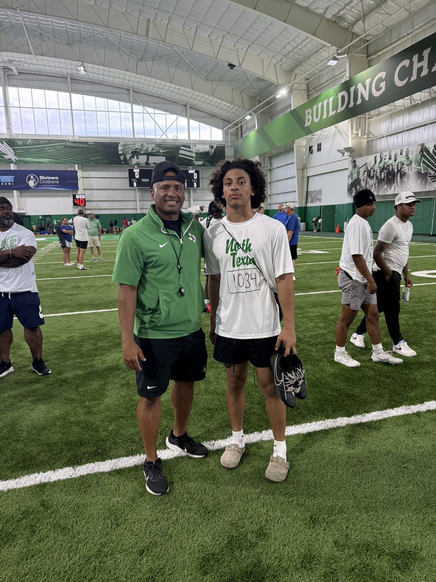 Amazing camp today, got some good work it at <a href="/UNTsocial/">University of North Texas</a> Thank you <a href="/PCobbs43/">Patrick Cobbs</a> <a href="/__CoachMorris/">Eric Morris</a> for the great opportunity. <a href="/CoachNickOlvera/">Nick Olvera</a> <a href="/hunter_walling/">Hunter Walling</a> <a href="/CoachLeonardTX/">Coach Nate Leonard, M.Ed.</a>