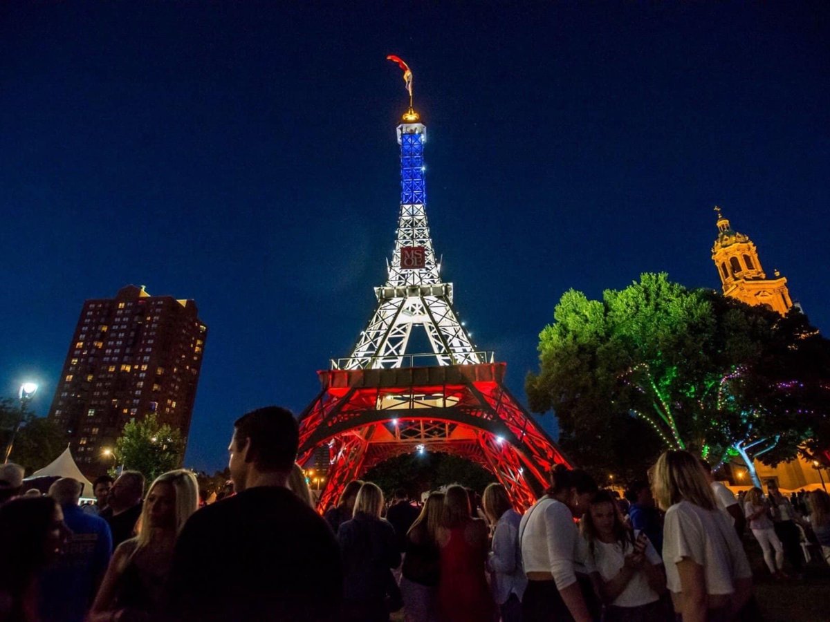 Are we already talking about Bastille Days? Yes, we are! @easttown dlvr.it/TLH9TZ