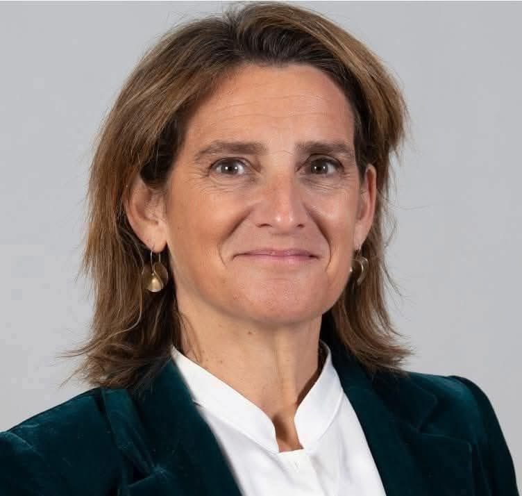 EternaSonrisa 💚💚🇪🇸🇪🇸 (@atopefeliz) on Twitter photo Goorgia Meloni,presidenta de Italia,lleva a juicio <a href="/Teresaribera/">Teresa Ribera</a> por ROBAR 7 millones de los fondos Europeos.
Me alegro, ya es hora que empiece la comunidad europea a perseguirlos. Goorgia Meloni,presidenta de Italia,lleva a juicio <a href="/Teresaribera/">Teresa Ribera</a> por ROBAR 7 millones de los fondos Europeos.
Me alegro, ya es hora que empiece la comunidad europea a perseguirlos.