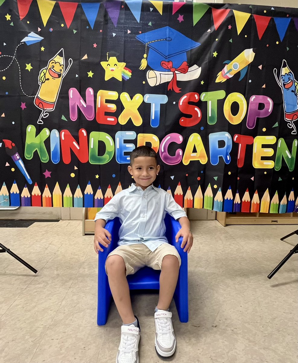 Mrs.Sloan tweet media