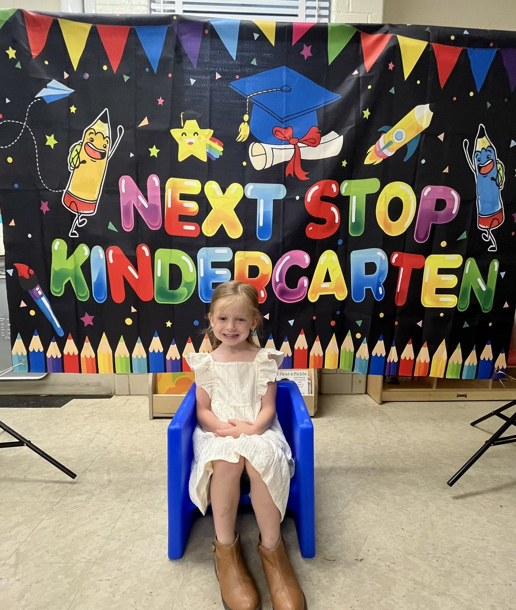 Mrs.Sloan tweet media