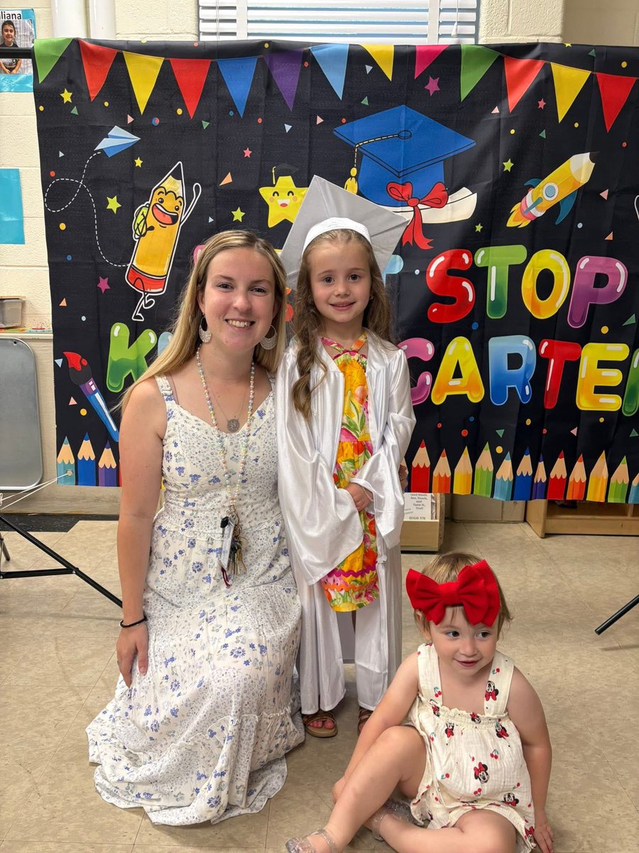 Mrs.Sloan tweet media