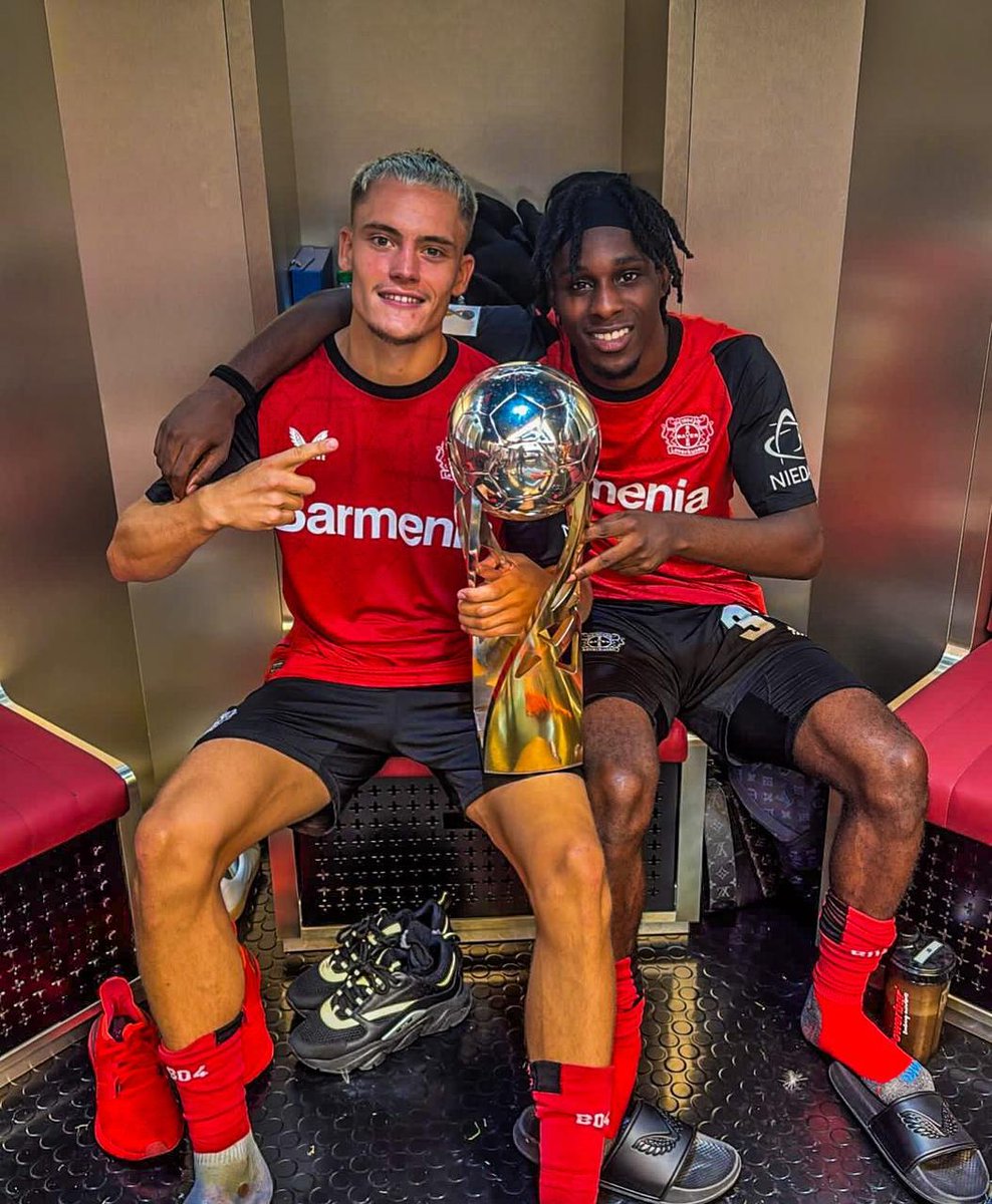 WIRTZ AND FRIMPONG!

RICHARD HUGHES YOU BEAUTIFUL BEAUTIFUL MAN 🔥