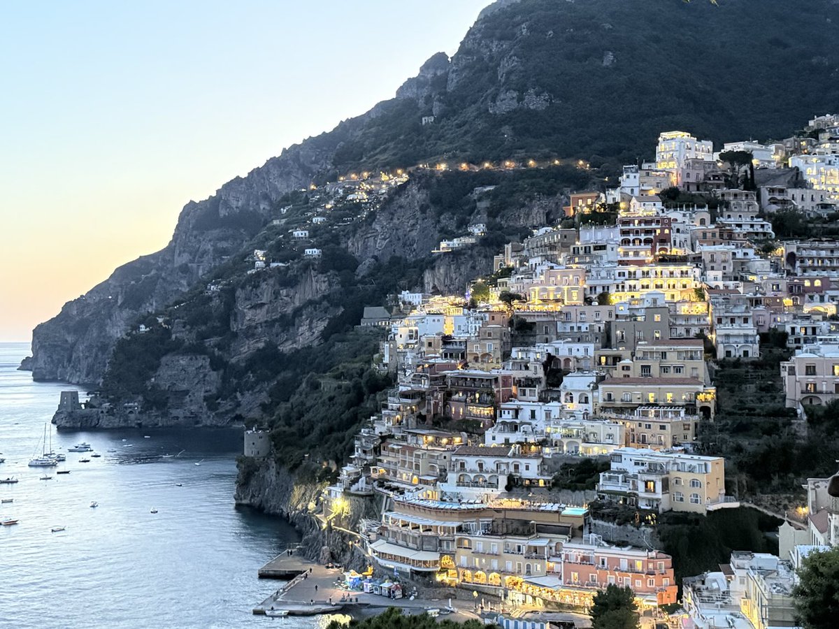 ddstang's tweet image. ⁦@DanBarreiroKFAN⁩ Almalfi Coast (Positano) 10 days ago. Exactly as Lou described it!