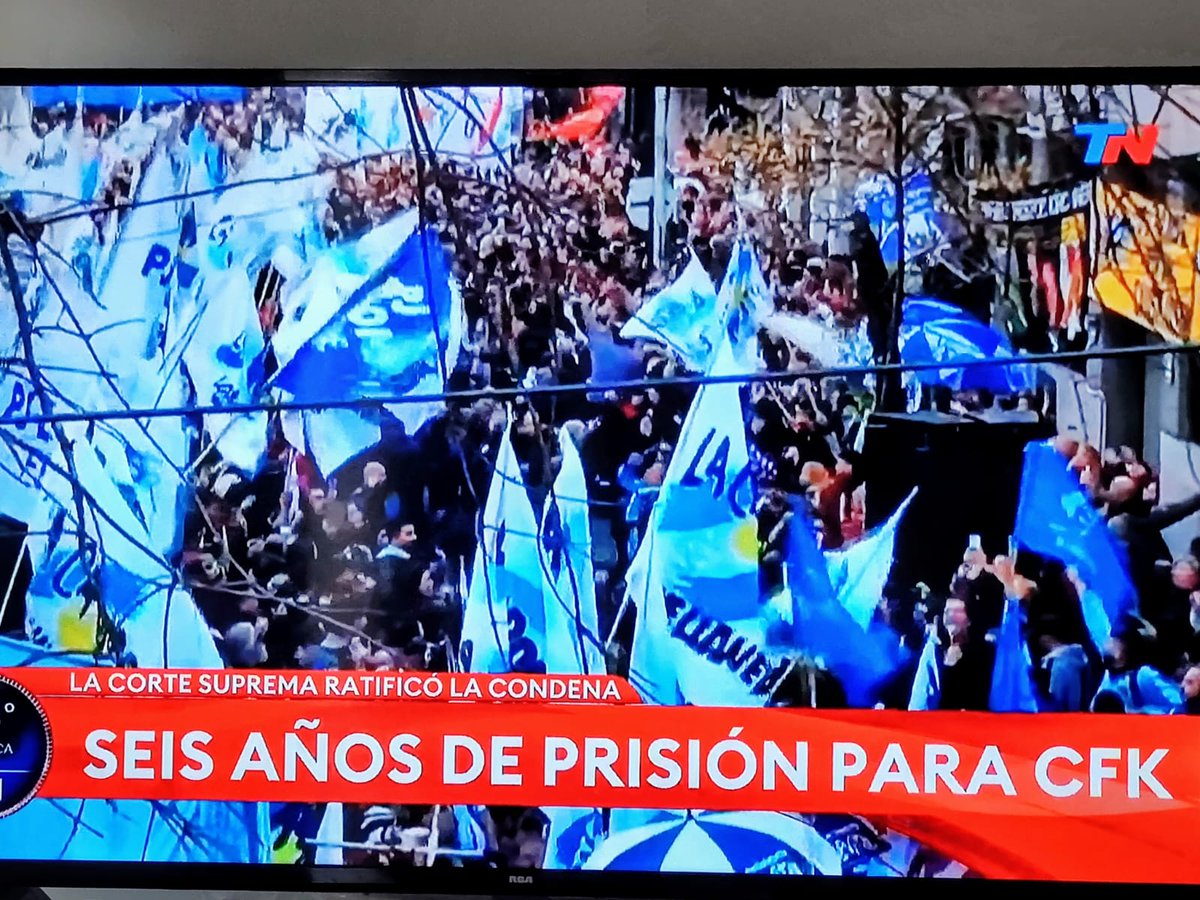 #CristinaPresa 
LA REPÚBLICA ESTA A SALVO!!!!