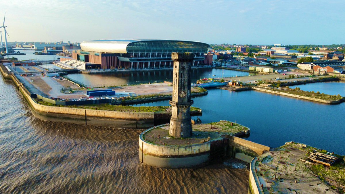 Mark Thomas tweet media