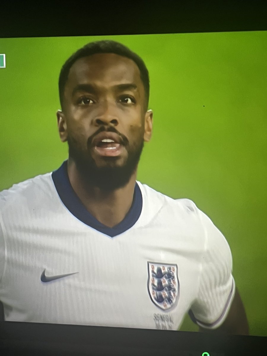 Absolutely dire England losing to an African nation and manager Thomas Tuchel must be Toney deaf leaving his striker on the bench until 3 minutes from the end when Harry Kane has already been subbed-and Senegal were the better side!