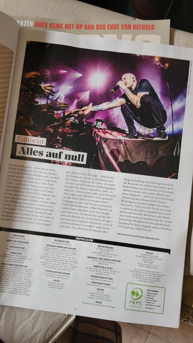 Welp, thought it was about Mike and Emily, didn't expect MAINLY PHOTOS LIKE THIS, so here we are now crying in the kitchen.