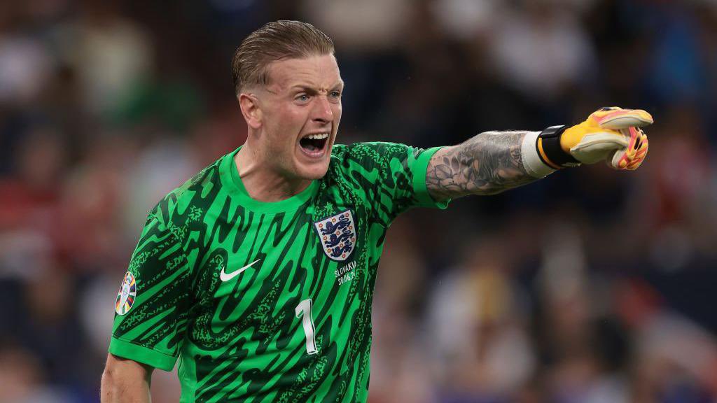 James Pendleton (@jpends_) on Twitter photo Since 2022, Jordan Pickford has missed nine England games.
They’ve won three of those, conceding 14 goals and keeping just two clean sheets Since 2022, Jordan Pickford has missed nine England games.
They’ve won three of those, conceding 14 goals and keeping just two clean sheets