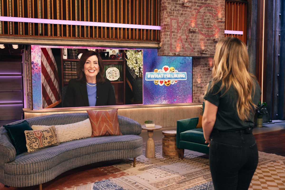 Governor Kathy Hochul (@govkathyhochul) on Twitter photo Starting this fall, New York is becoming the largest state with bell-to-bell restrictions on smartphones in schools!
From one mom to another — thank you <a href="/KellyClarksonTV/">The Kelly Clarkson Show</a> for the thoughtful conversation today on how we can create a brighter future for the next generation. Starting this fall, New York is becoming the largest state with bell-to-bell restrictions on smartphones in schools!
From one mom to another — thank you <a href="/KellyClarksonTV/">The Kelly Clarkson Show</a> for the thoughtful conversation today on how we can create a brighter future for the next generation.