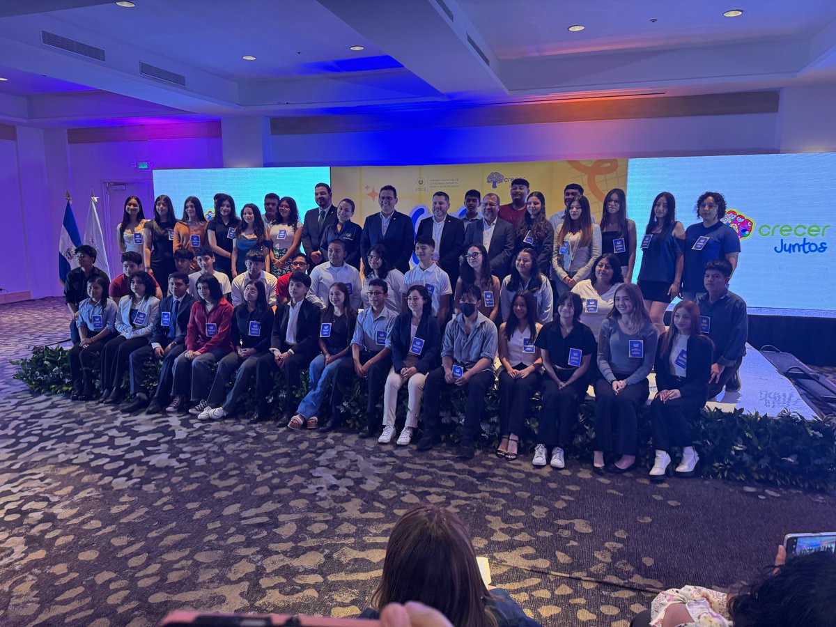 JoiningForcesSV's tweet image. Felicitamos con entusiasmo al nuevo Consejo Consultivo de Niñez y Adolescencia 2025-2026, una valiosa iniciativa impulsada por @CONAPINA_sv 🌟

Reafirmamos nuestra disposición de seguir promoviendo juntos espacios donde la niñez y adolescencia participen de forma activa 💬🇸🇻