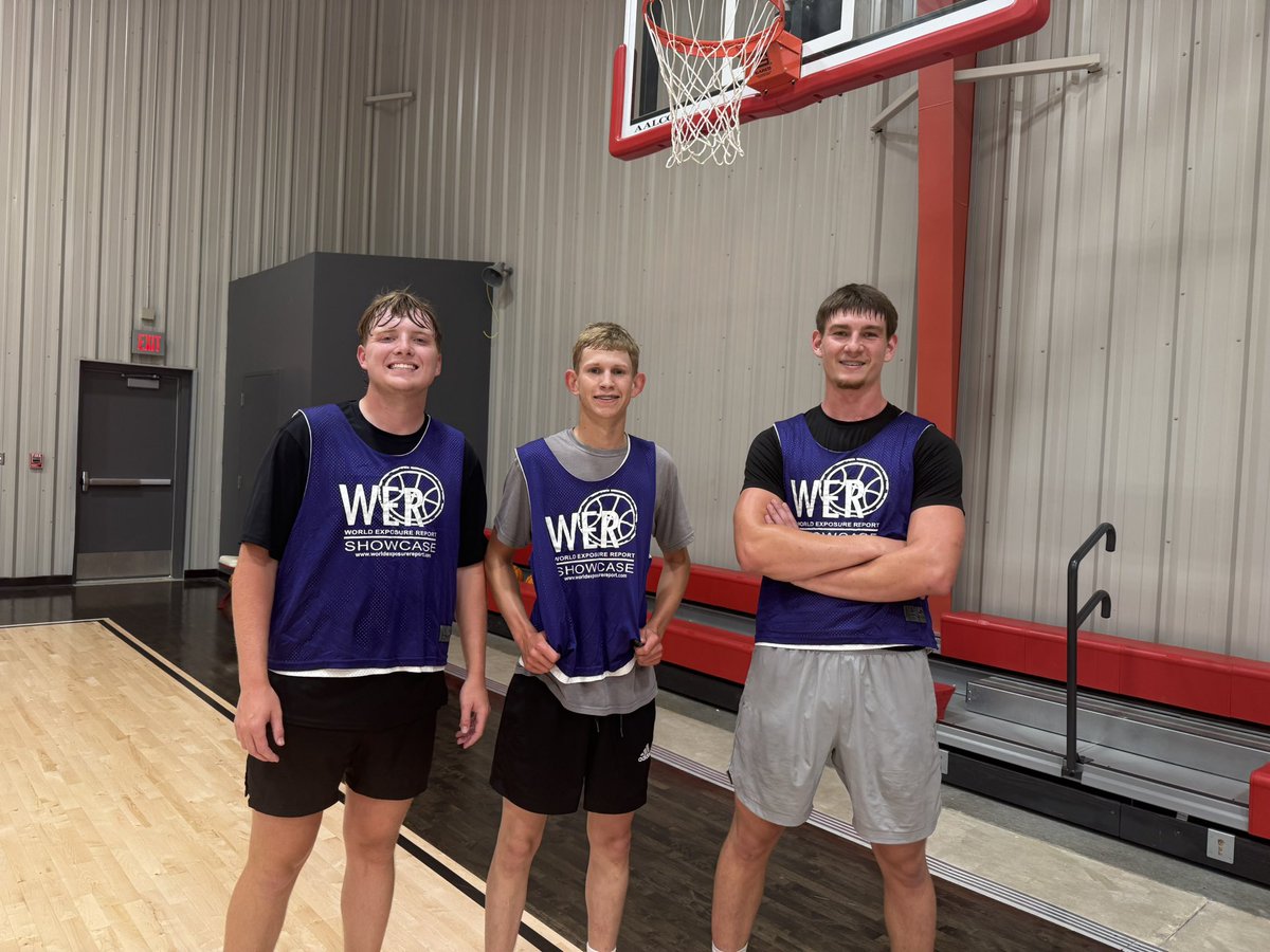 Congrats to our 3v3 team winner- Karson Johnson, Dax Godsey, and Tyler Kelsey! 

#MakeEmNotice #WERShowcase #Tulsa

Showcase recap will be coming soon for college coaches and fans.

Worldexposurereport.com