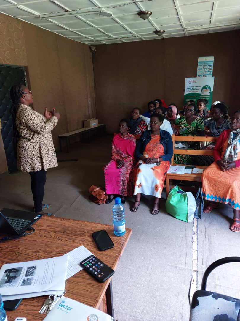 sowpeace1's tweet image. Today, TA with support from @EUinRW through the IFS-Kungahara project, launched a 3-day training for women cooperatives on ecological post-harvest handling, marking the start of Year 2 implementation. The training is taking place in Karongi, Nyanza, Nyaruguru, Gisagara & Musanze.