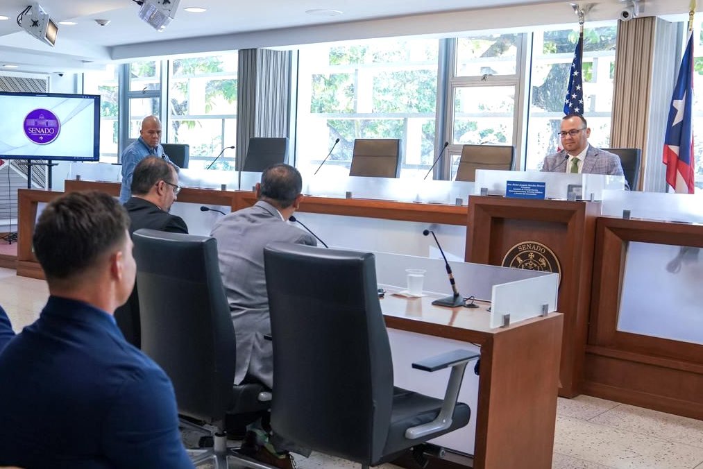 Junta Reglamentadora Servicio Público (@juntajrsp) on Twitter photo El presidente del <a href="/NETPRonline/">Negociado de Telecomunicaciones de Puerto Rico</a> de la #JRSP, Osvaldo Soto García compareció ante la Comisión de Transporte, Telecomunicaciones, Servicios Públicos y Asuntos del Consumidor del Senado sobre el estado de la infraestructura de telecomunicaciones ante la temporada de huracanes. El presidente del <a href="/NETPRonline/">Negociado de Telecomunicaciones de Puerto Rico</a> de la #JRSP, Osvaldo Soto García compareció ante la Comisión de Transporte, Telecomunicaciones, Servicios Públicos y Asuntos del Consumidor del Senado sobre el estado de la infraestructura de telecomunicaciones ante la temporada de huracanes.