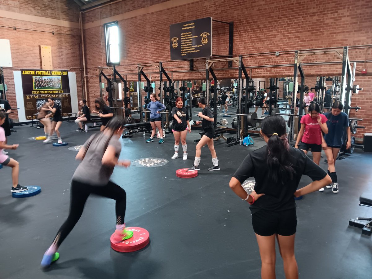 Coach Ruby (@coachruby1) on Twitter photo Great first day of summer workouts. 20 girls working hard to get better! <a href="/CoachPichardo/">Eric Pichardo M. Ed.</a> <a href="/maribelruiz2015/">Maribel Ruiz</a> <a href="/MartyTeran915/">Martha Velez-Teran</a> <a href="/bpallare/">Brenda Pallares</a> @coach Great first day of summer workouts. 20 girls working hard to get better! <a href="/CoachPichardo/">Eric Pichardo M. Ed.</a> <a href="/maribelruiz2015/">Maribel Ruiz</a> <a href="/MartyTeran915/">Martha Velez-Teran</a> <a href="/bpallare/">Brenda Pallares</a> @coach
