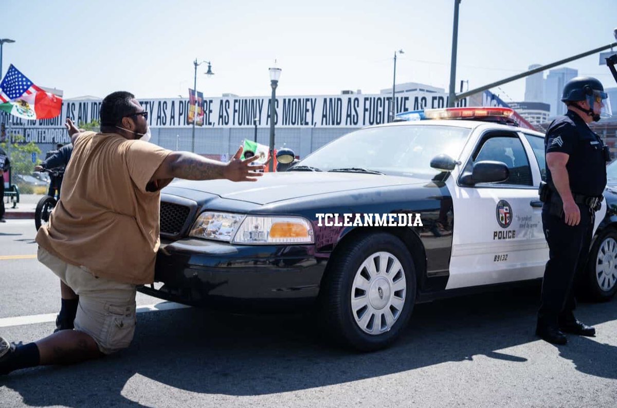 TcleanTv's tweet image. As someone who’s been documenting these protests. The police arrive and exclusively break “the law” they say they are trying to uphold! They arrive on the scene and are denying human rights that are protected by the constitution of this land. All photos are shot and owned by me